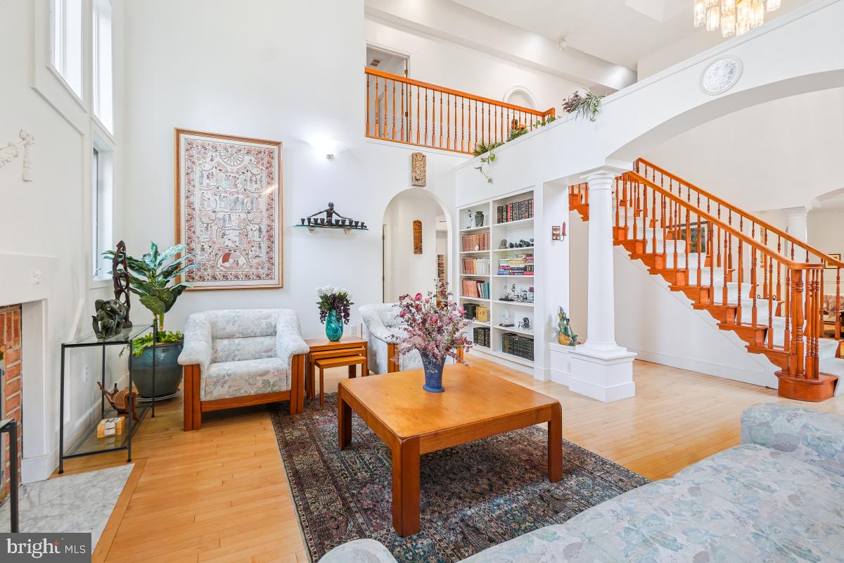 Real estate listing preview #11