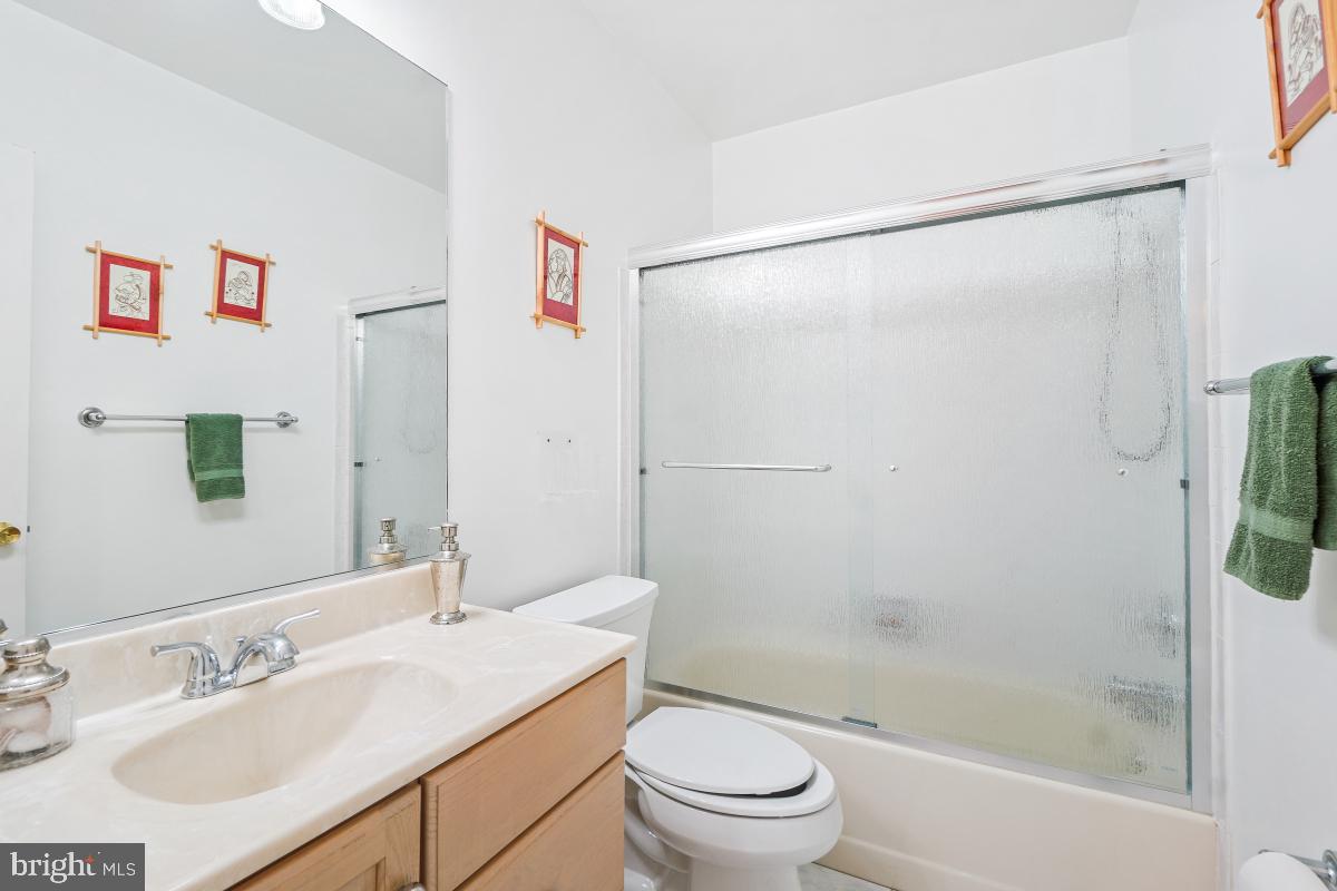 Real estate listing preview #32