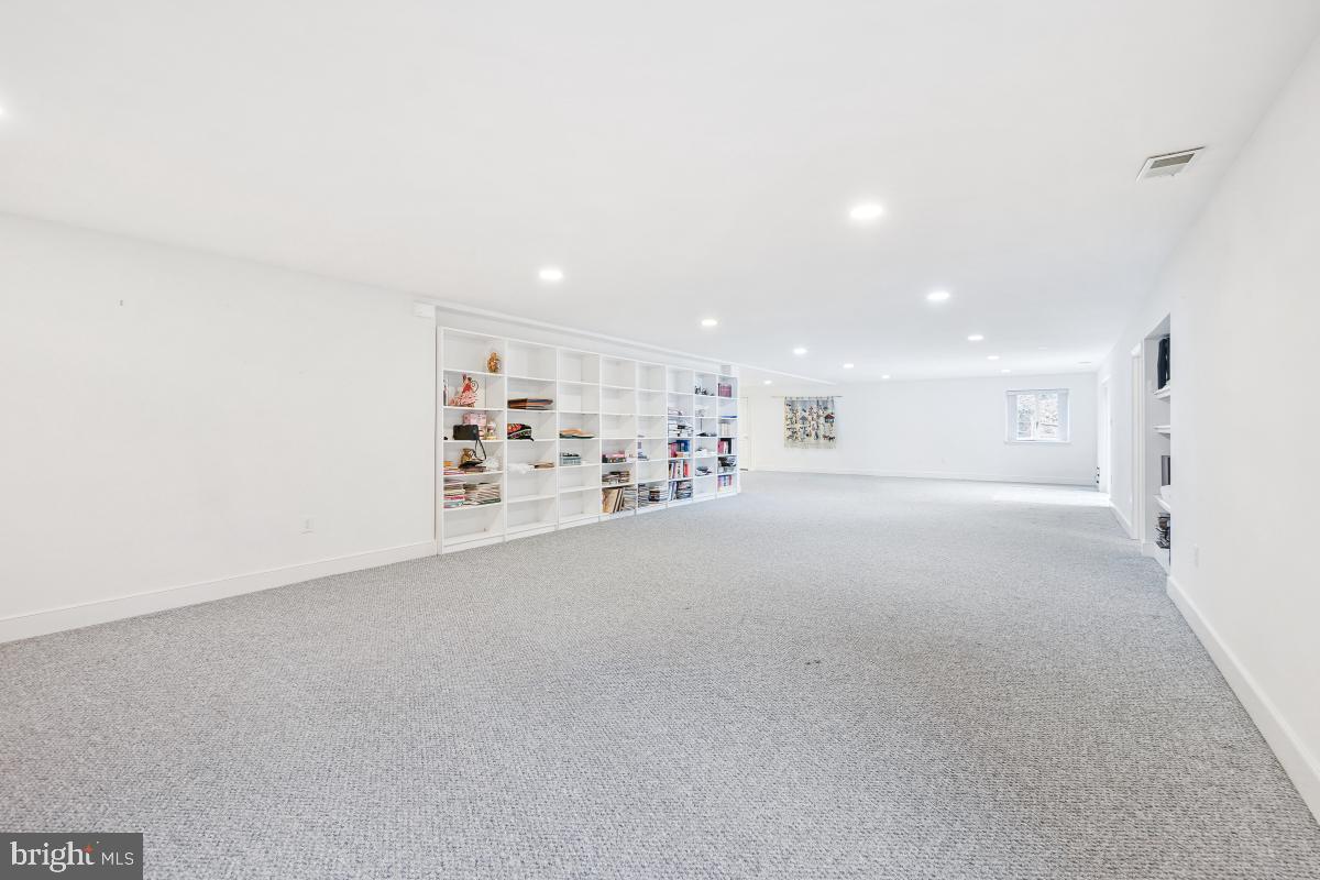 Real estate listing preview #54