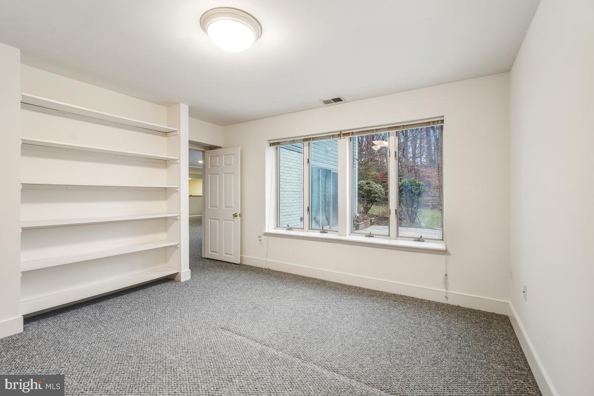 Real estate listing preview #56