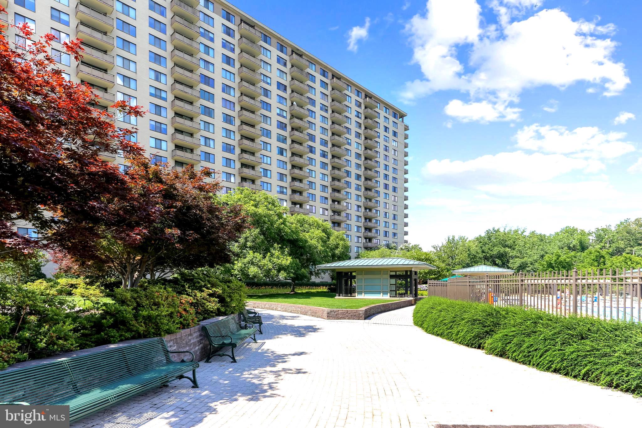 Real estate listing preview #28