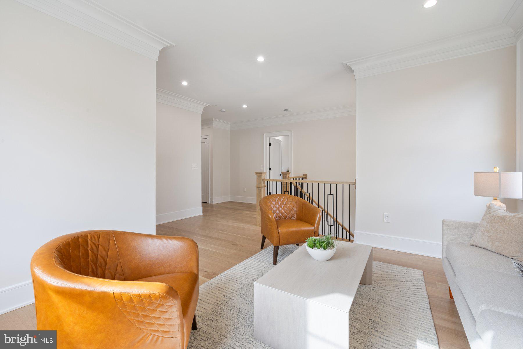 Real estate listing preview #34