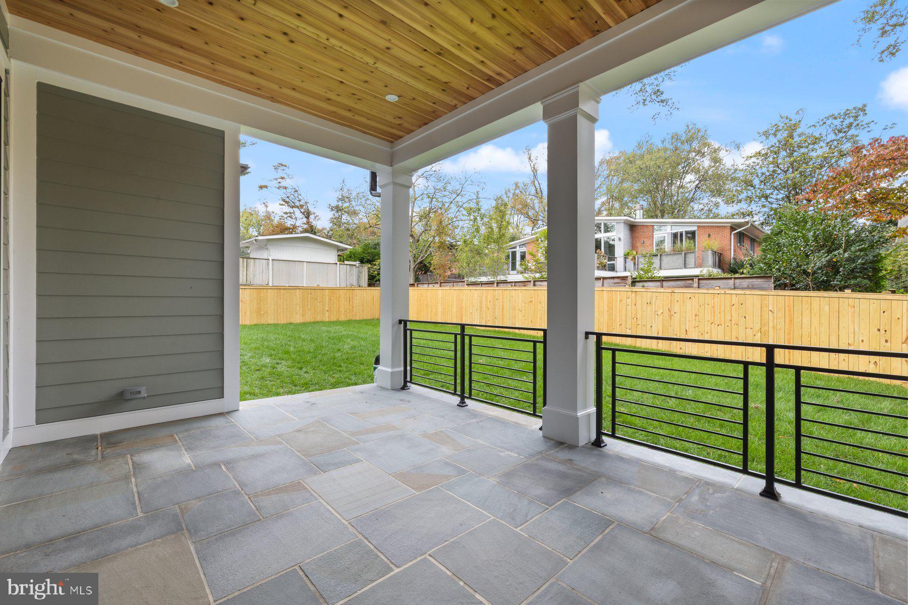 Real estate listing preview #79