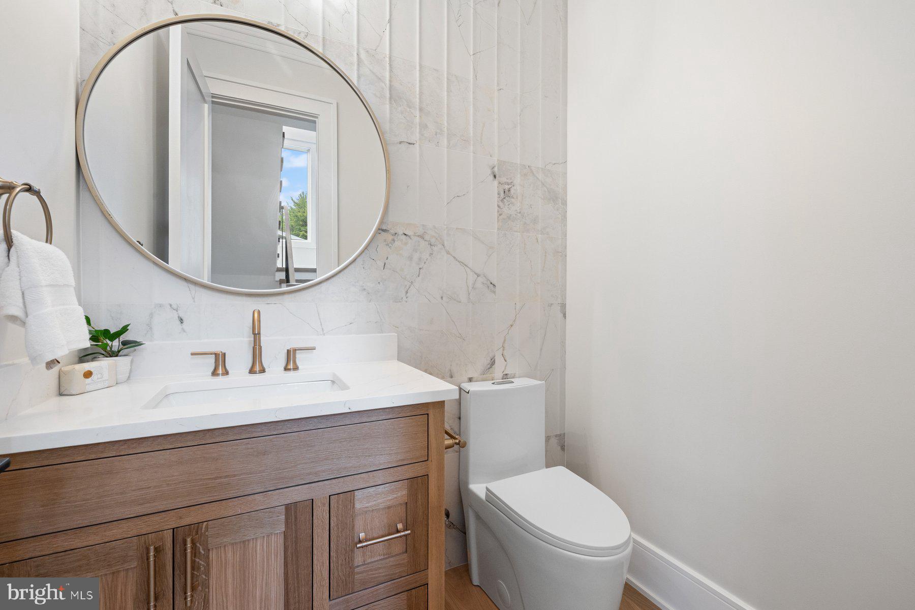 Real estate listing preview #9