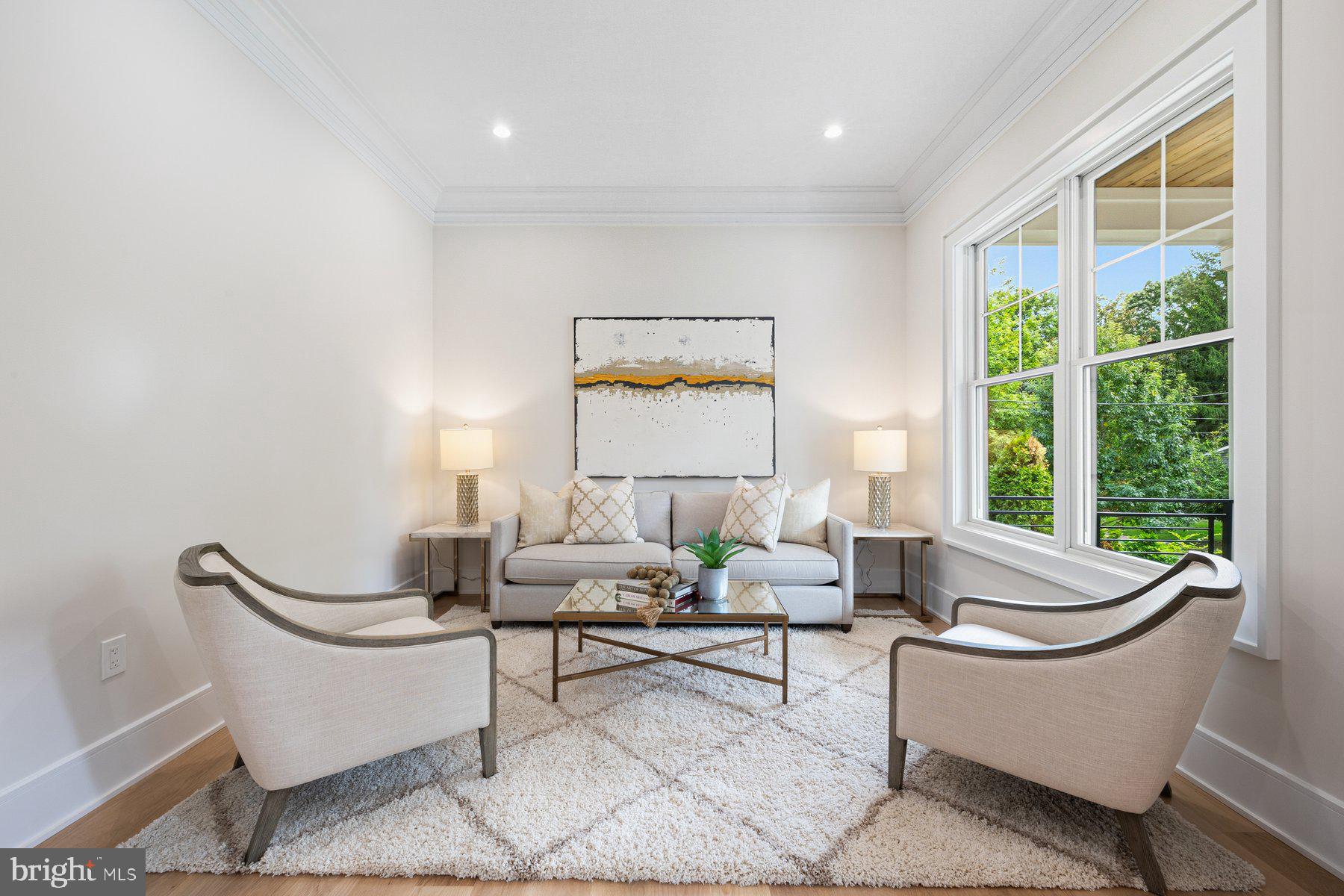 Real estate listing preview #6