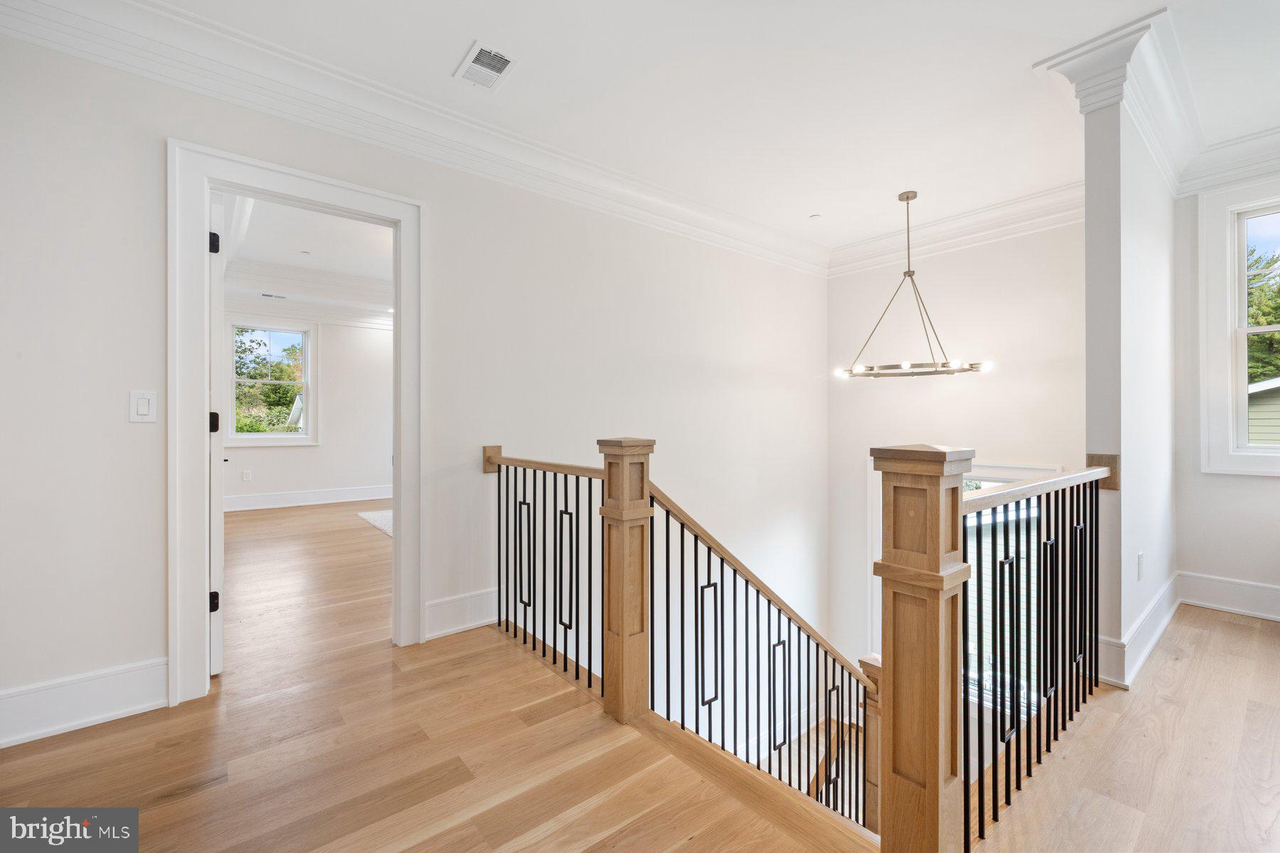 Real estate listing preview #54