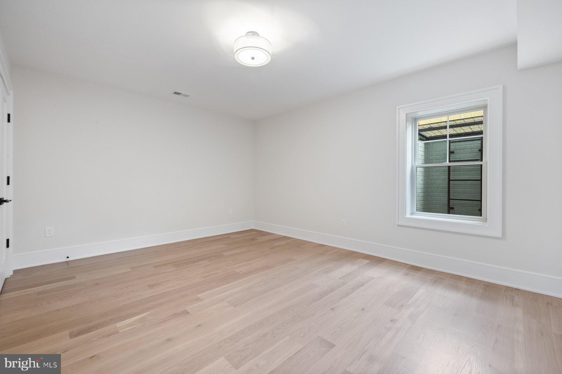 Real estate listing preview #73