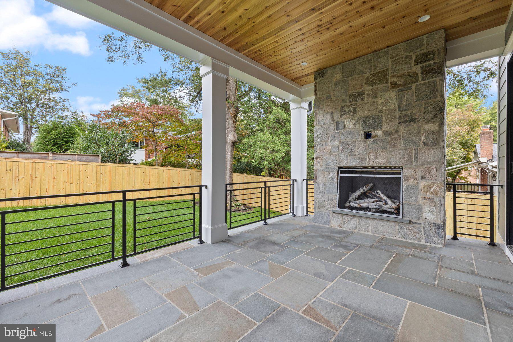 Real estate listing preview #78