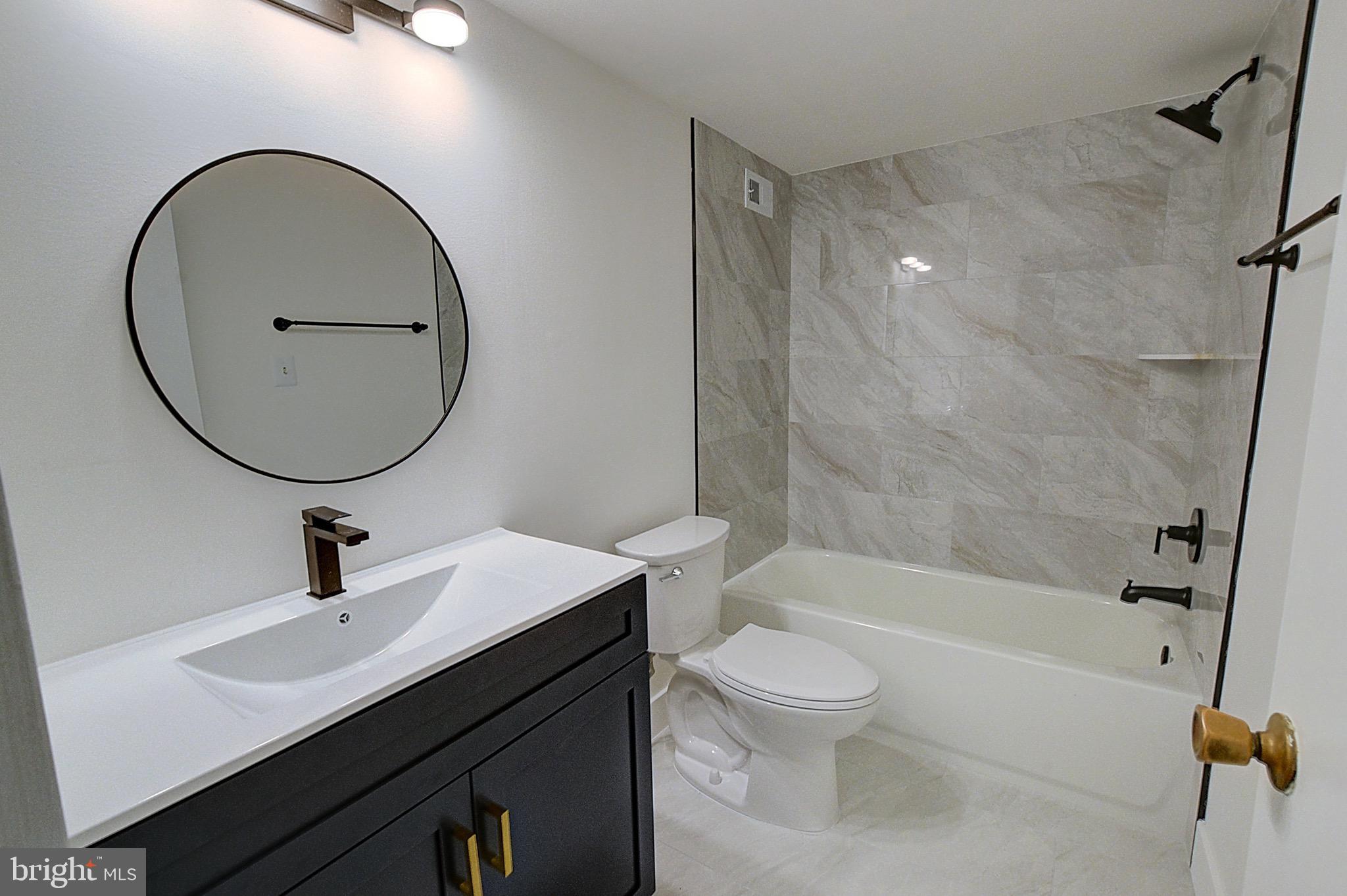 Real estate listing preview #8