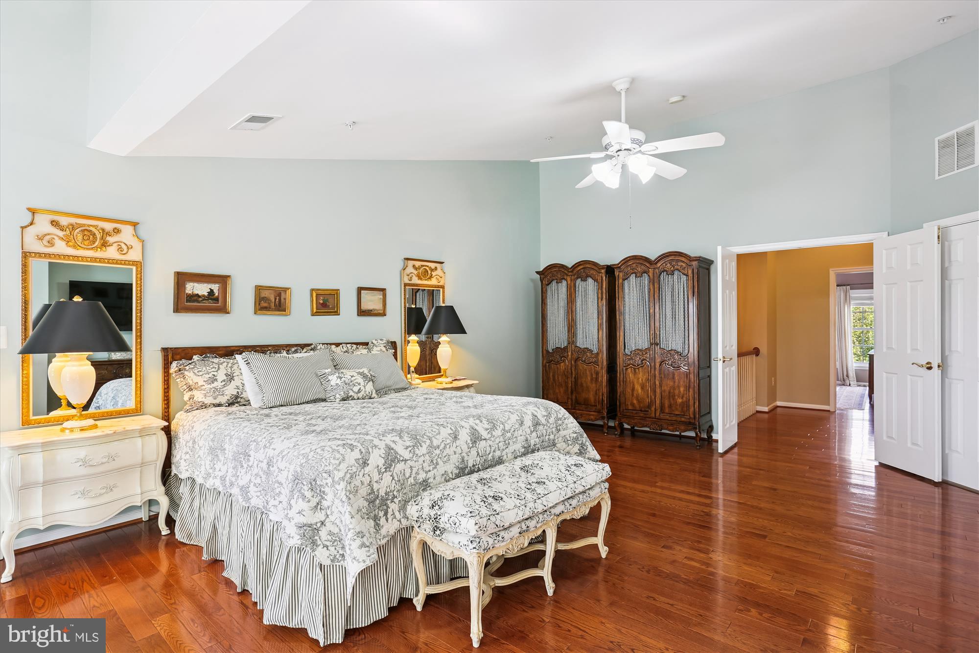 Real estate listing preview #32