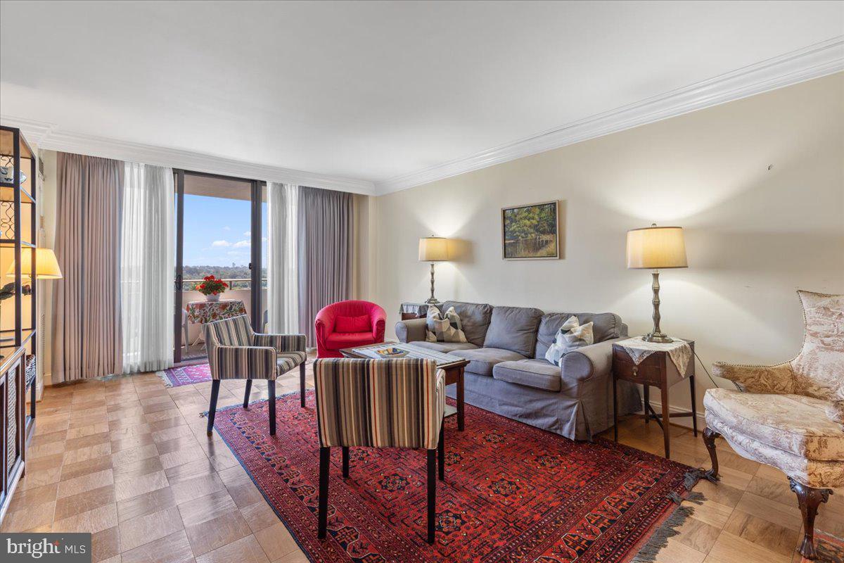 Real estate listing preview #2