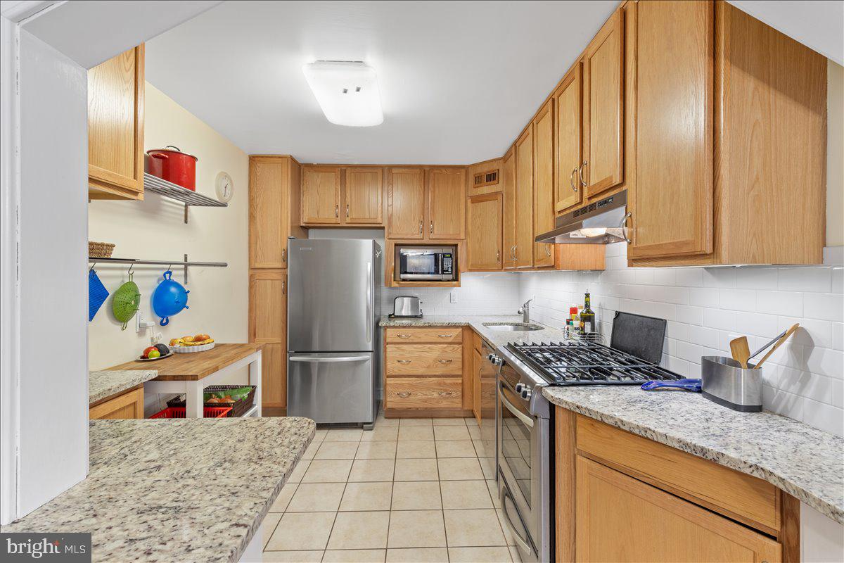 Real estate listing preview #8