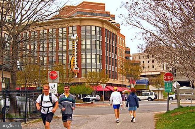 Real estate listing preview #34