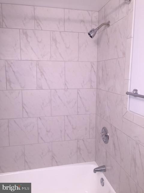 Real estate listing preview #16