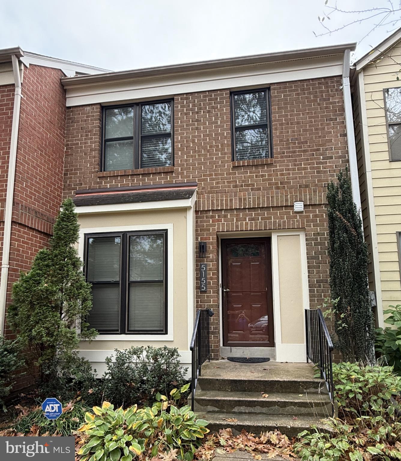 Real estate listing preview #1