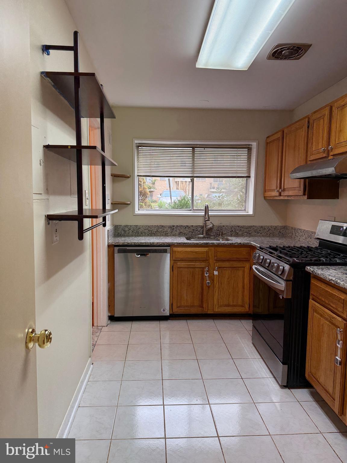 Real estate listing preview #5