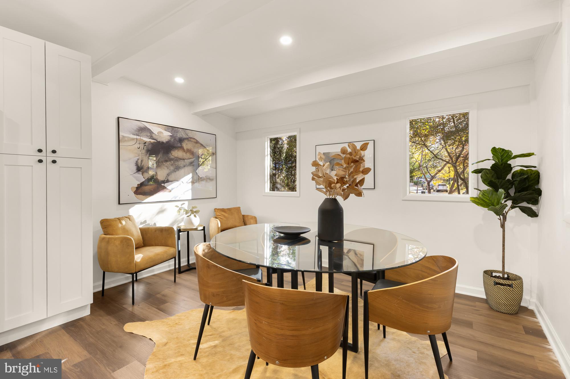 Real estate listing preview #16