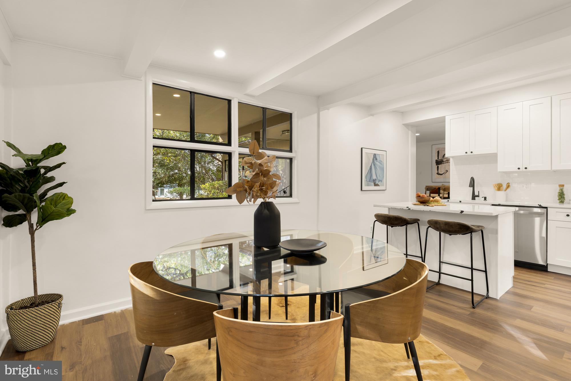 Real estate listing preview #18