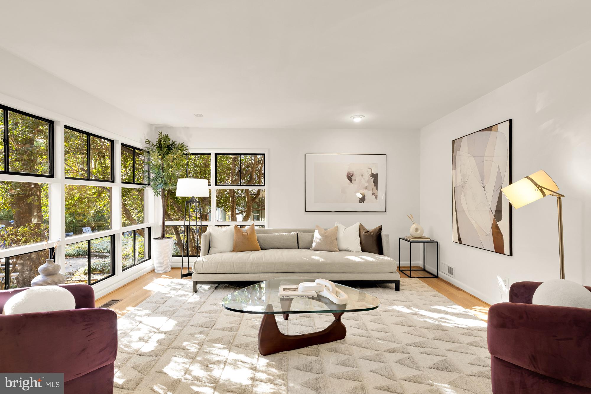 Real estate listing preview #6