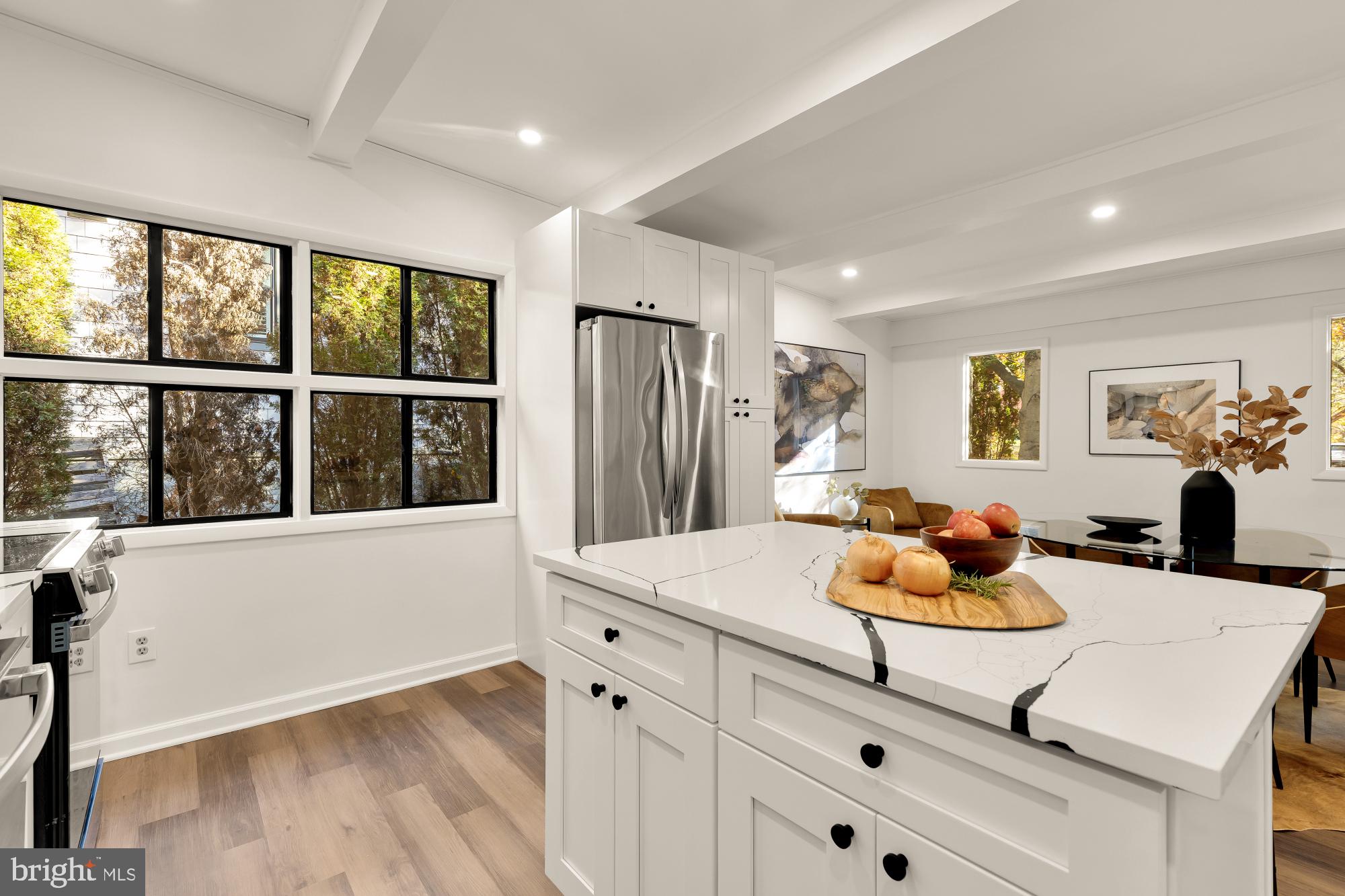 Real estate listing preview #15