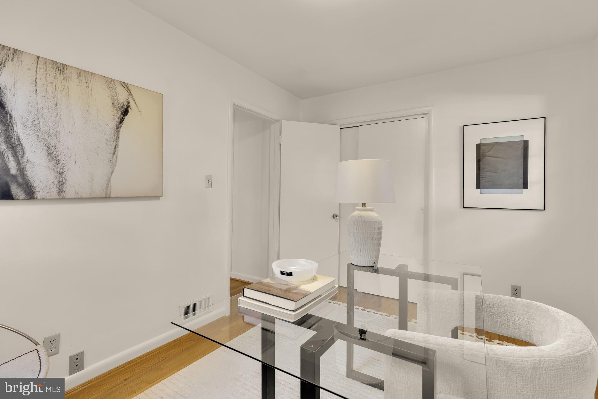 Real estate listing preview #34