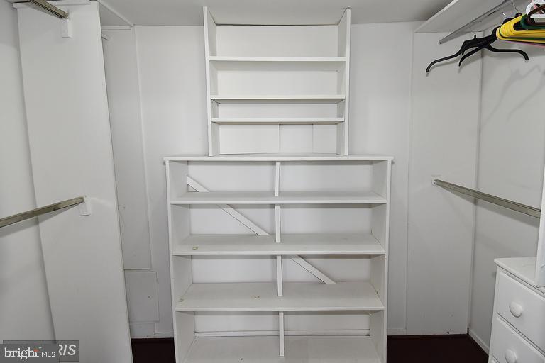 Real estate listing preview #12