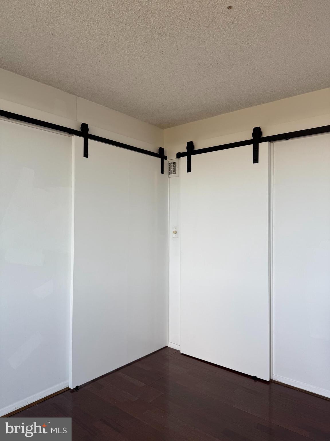 Real estate listing preview #19