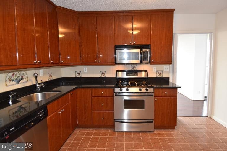 Real estate listing preview #5