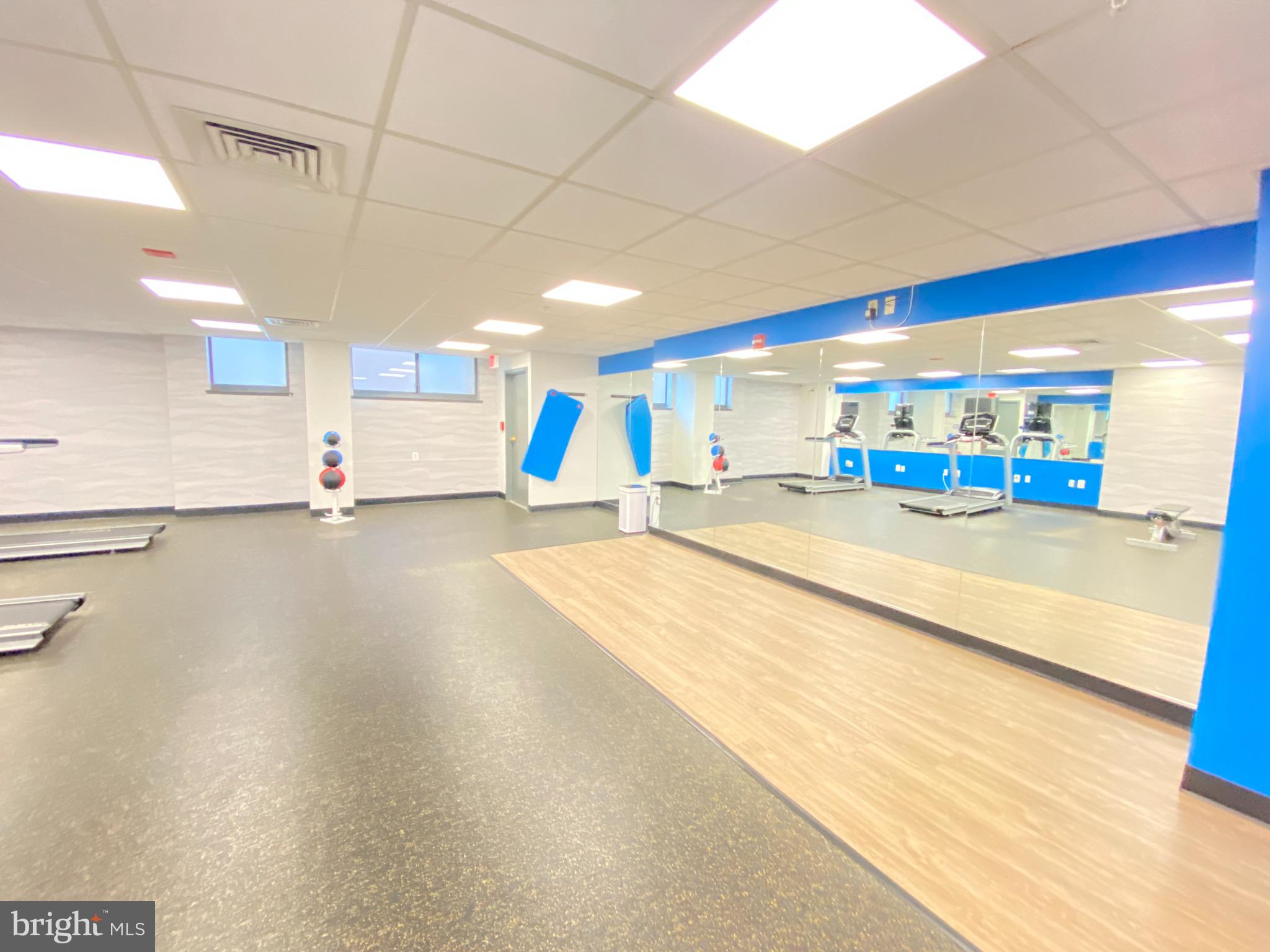 Real estate listing preview #13