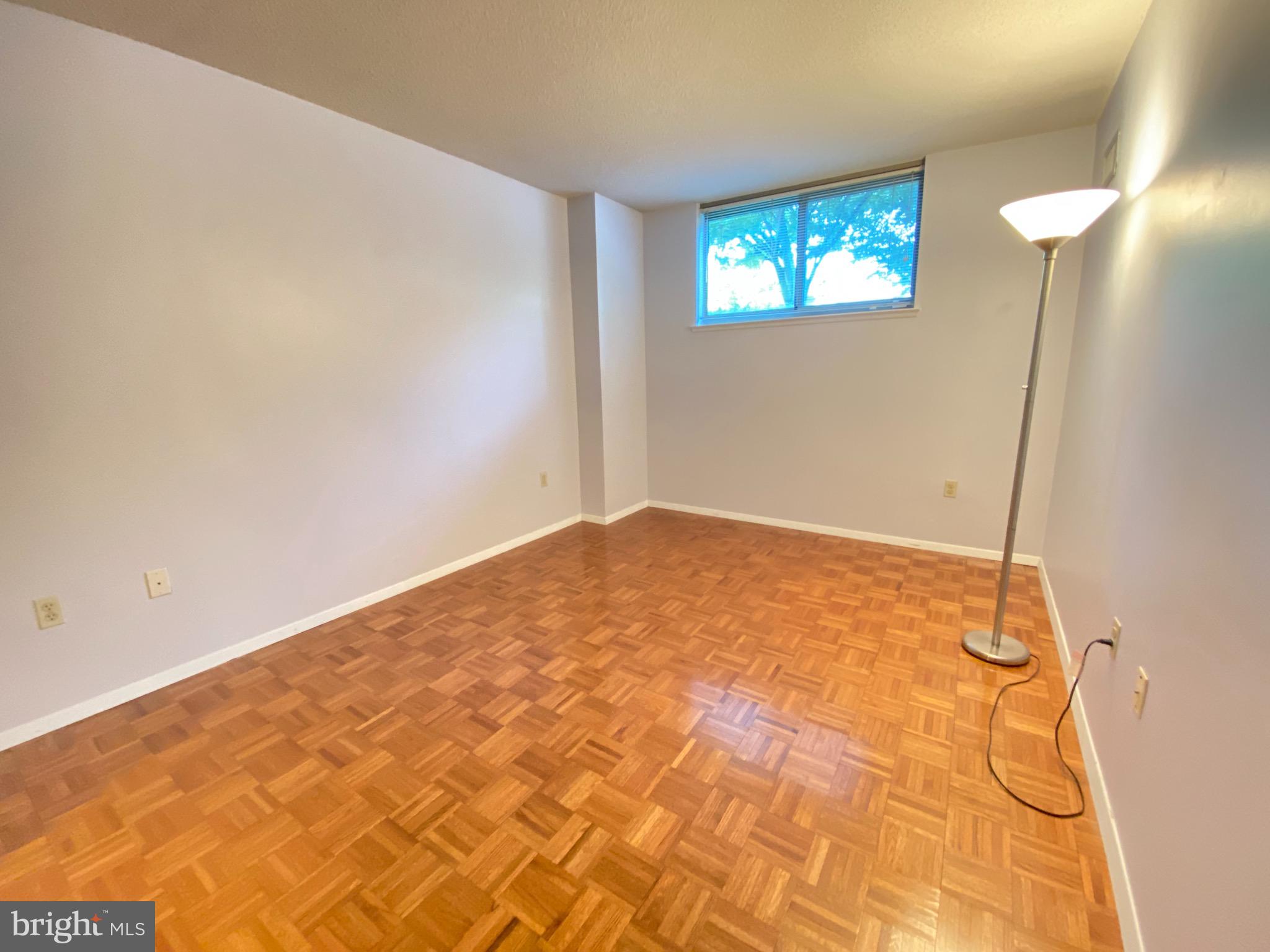 Real estate listing preview #9