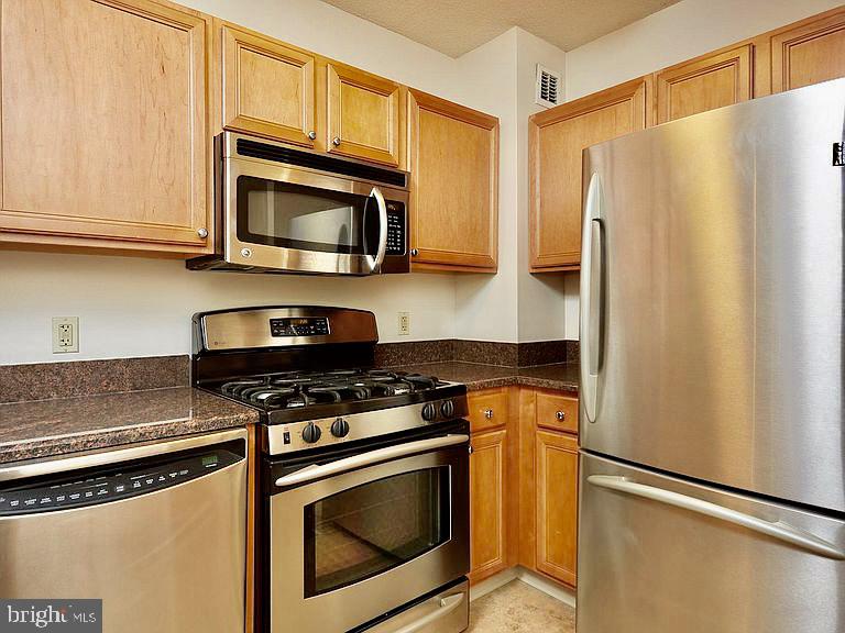 Real estate listing preview #4