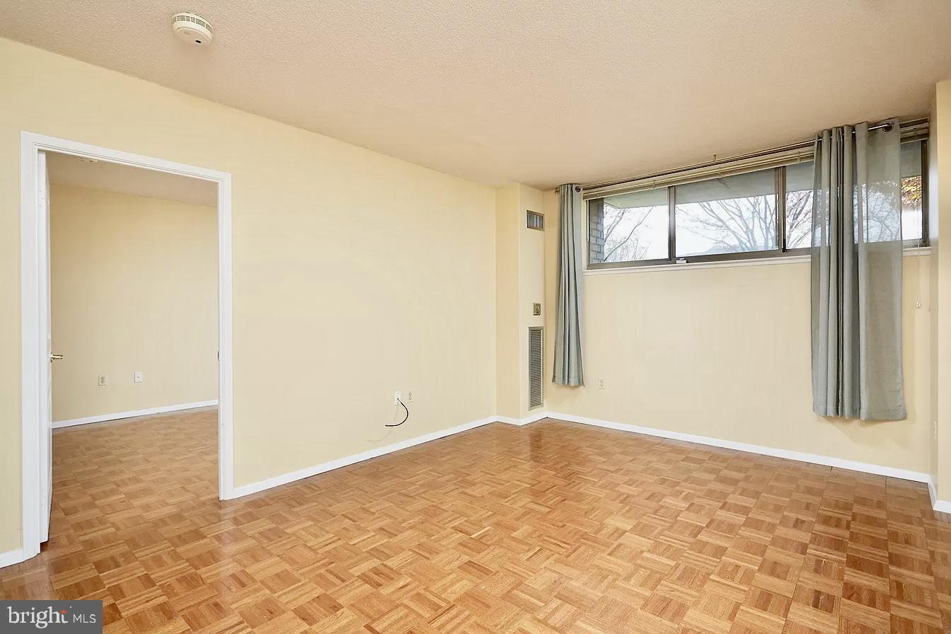 Real estate listing preview #7