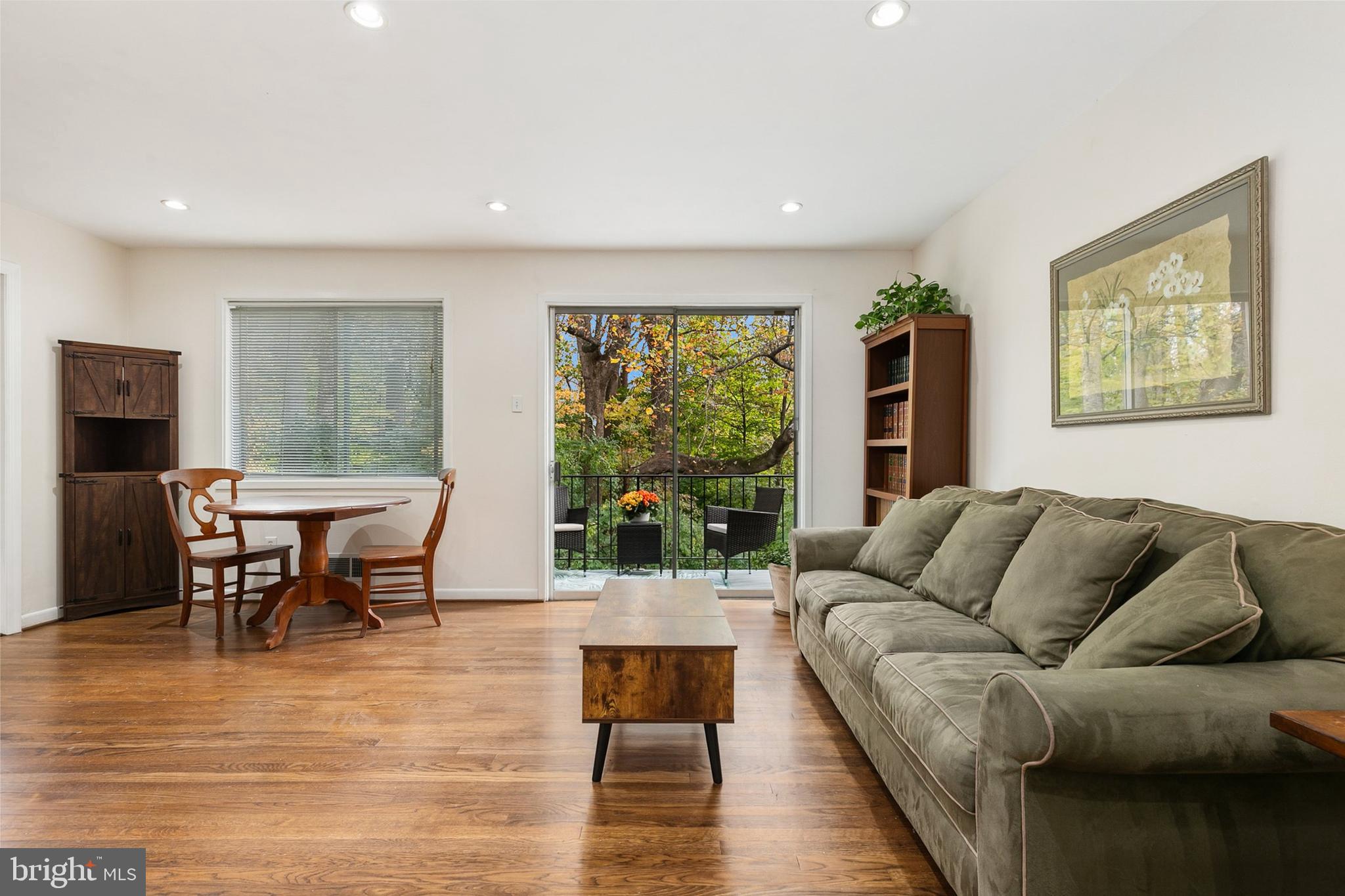 Real estate listing preview #3