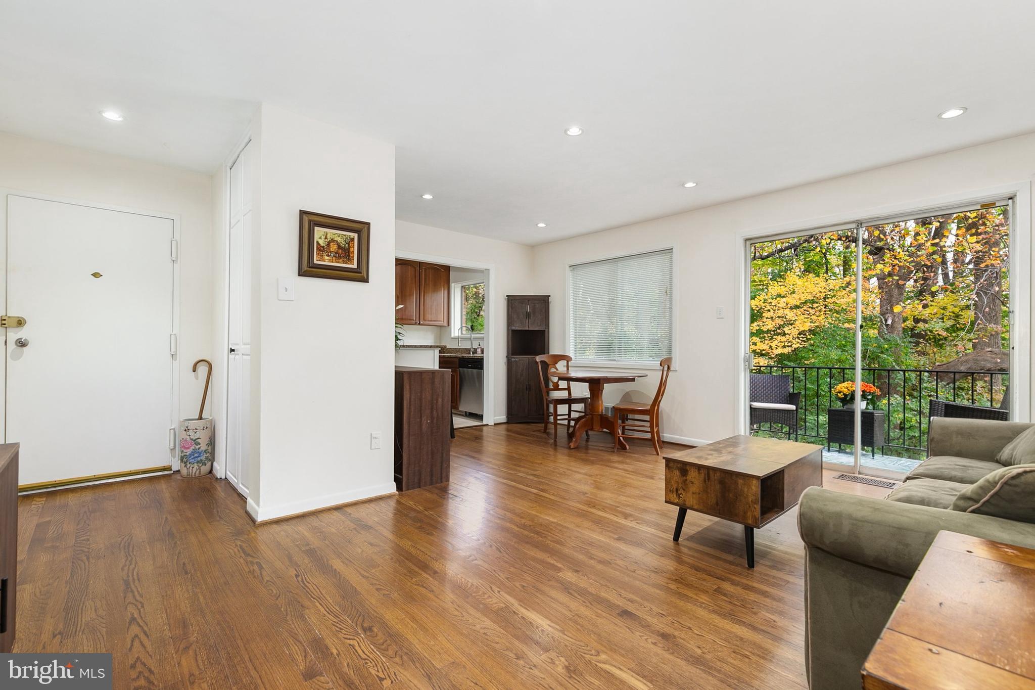 Real estate listing preview #1