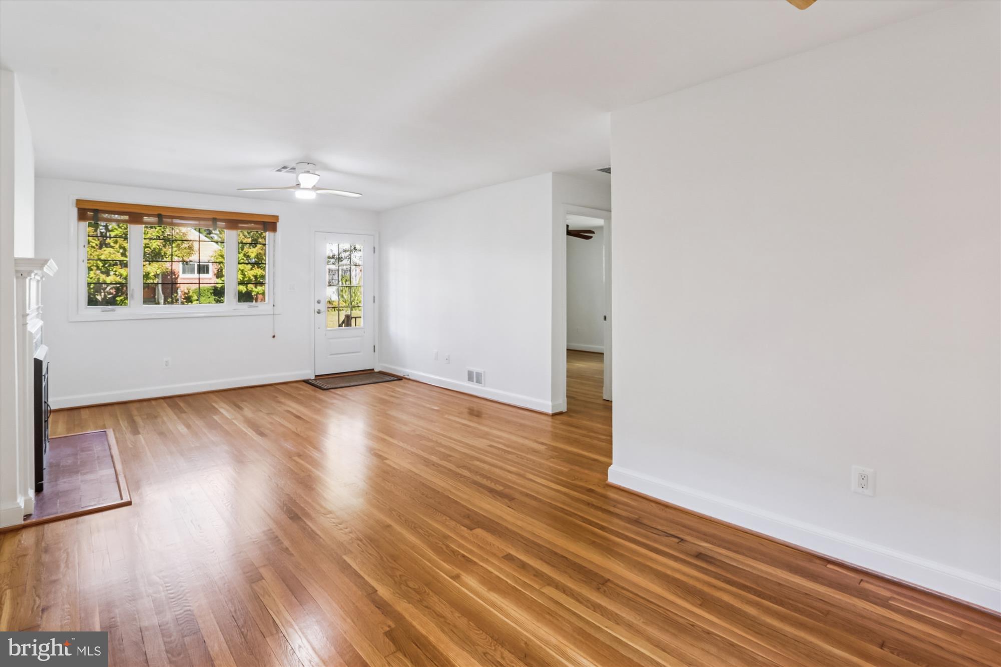 Real estate listing preview #9