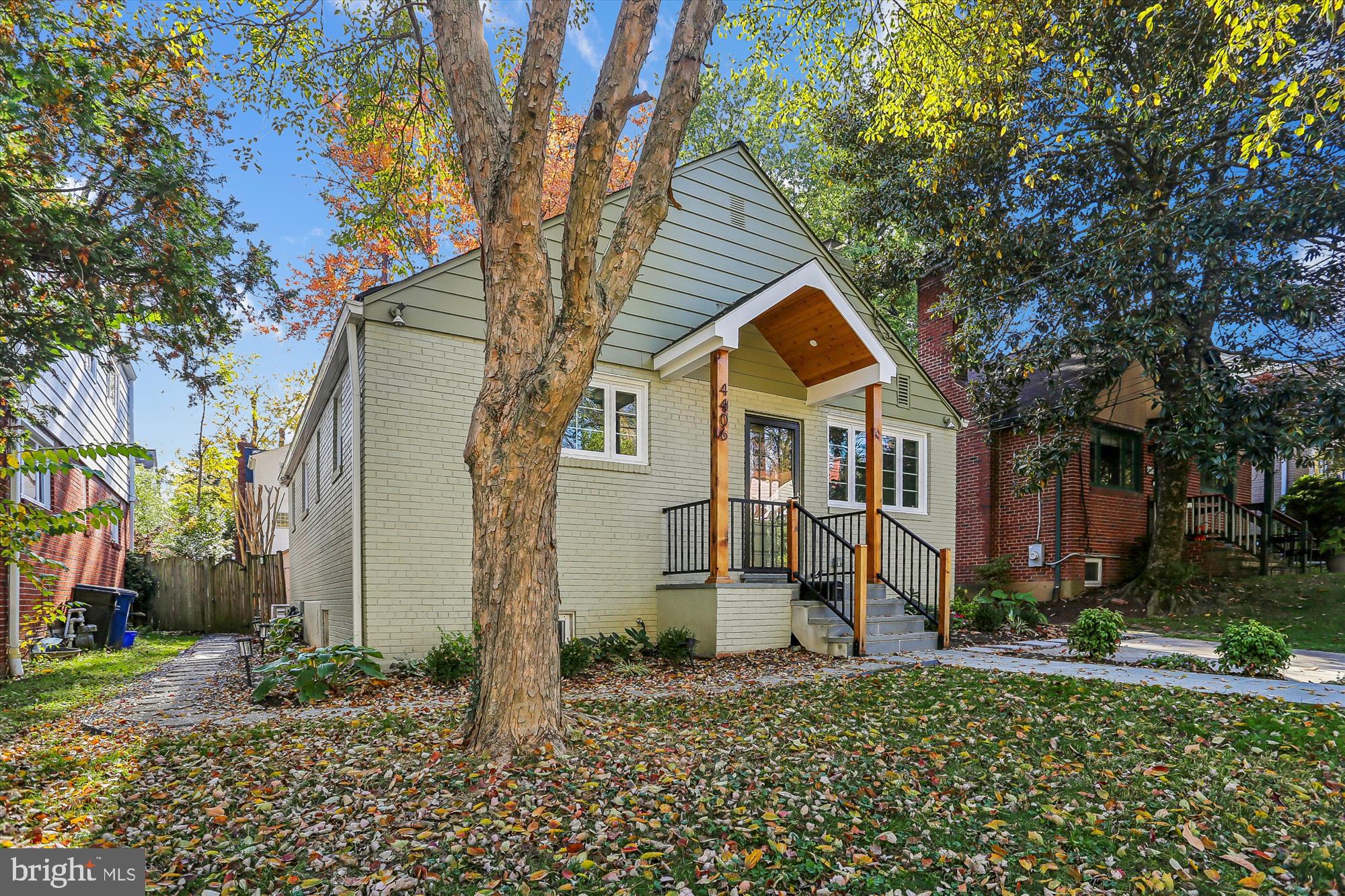 Real estate listing preview #3