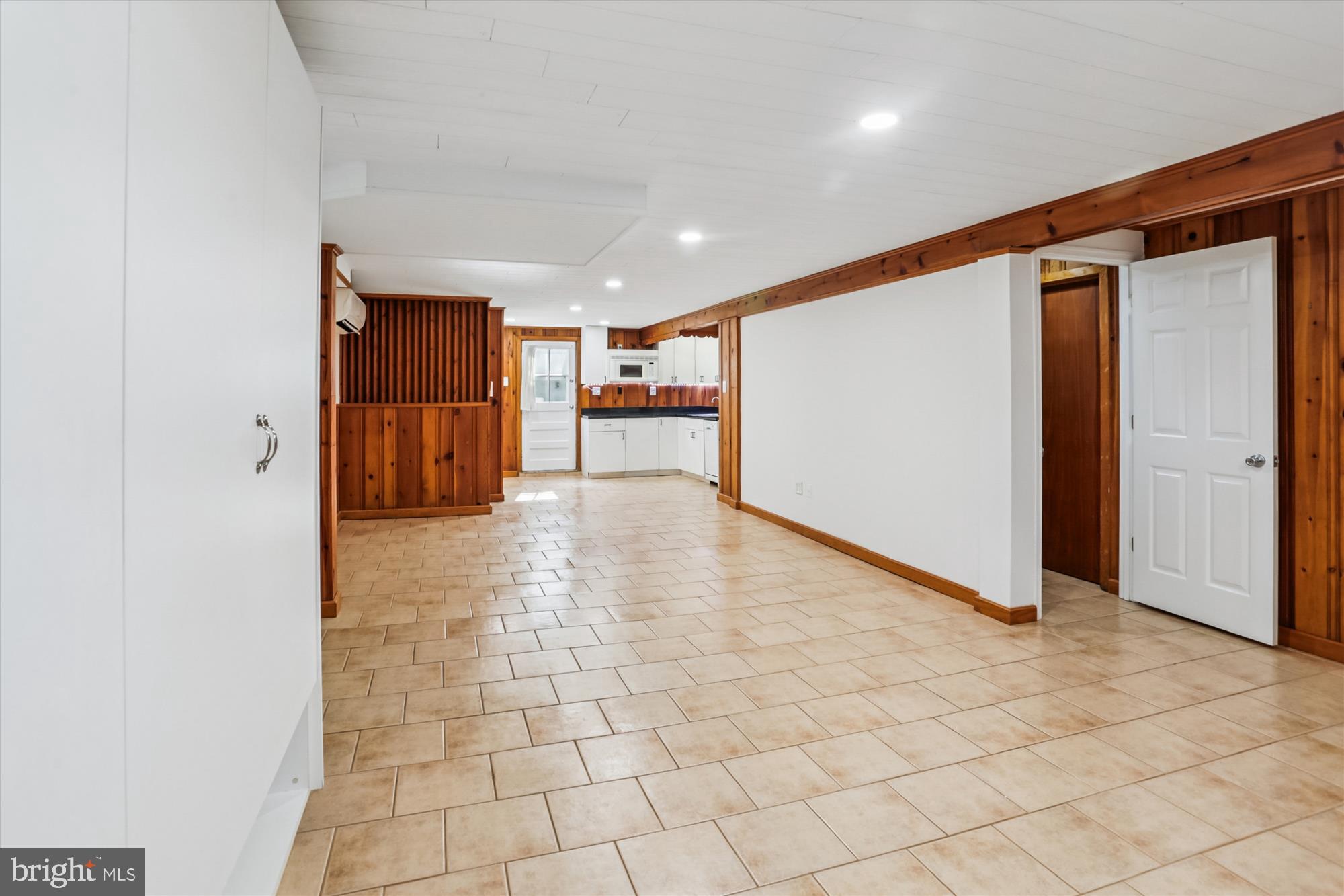 Real estate listing preview #33