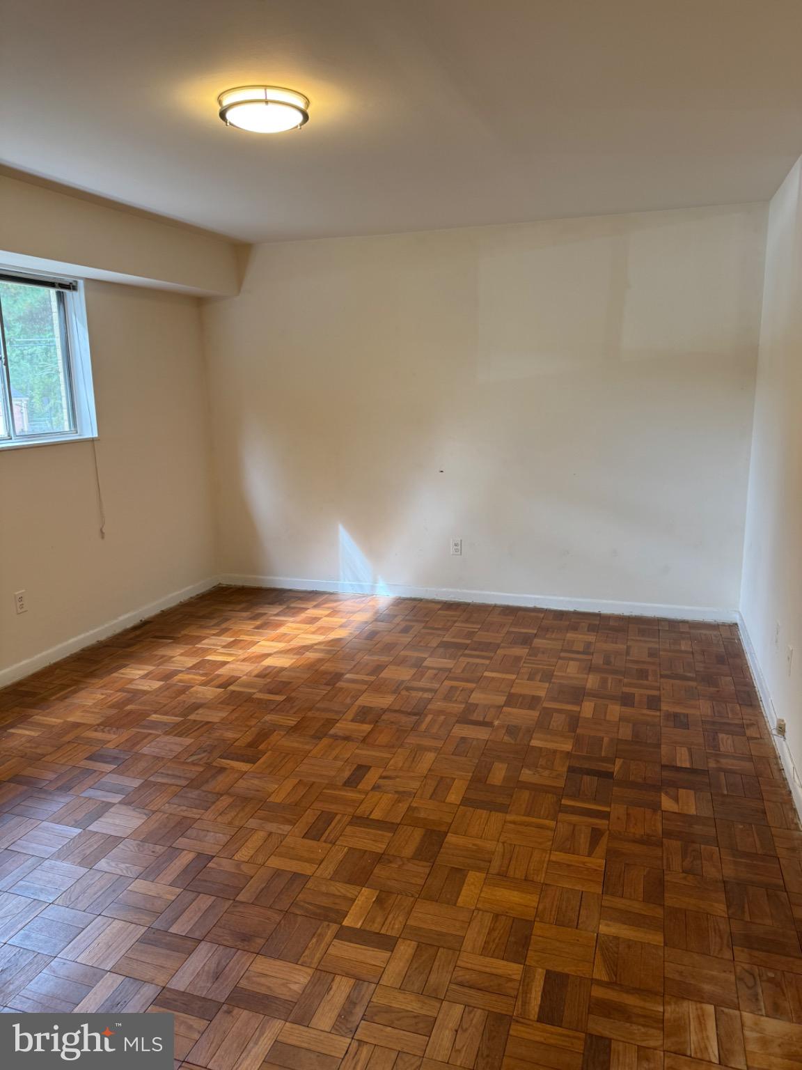 Real estate listing preview #10