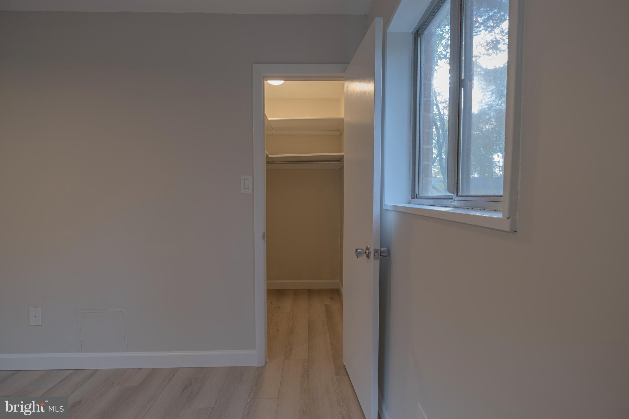 Real estate listing preview #22