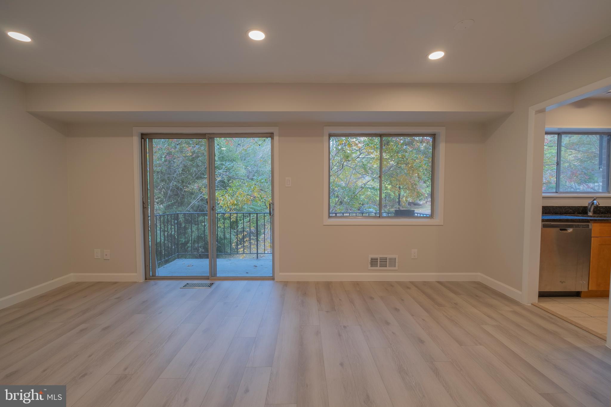 Real estate listing preview #13