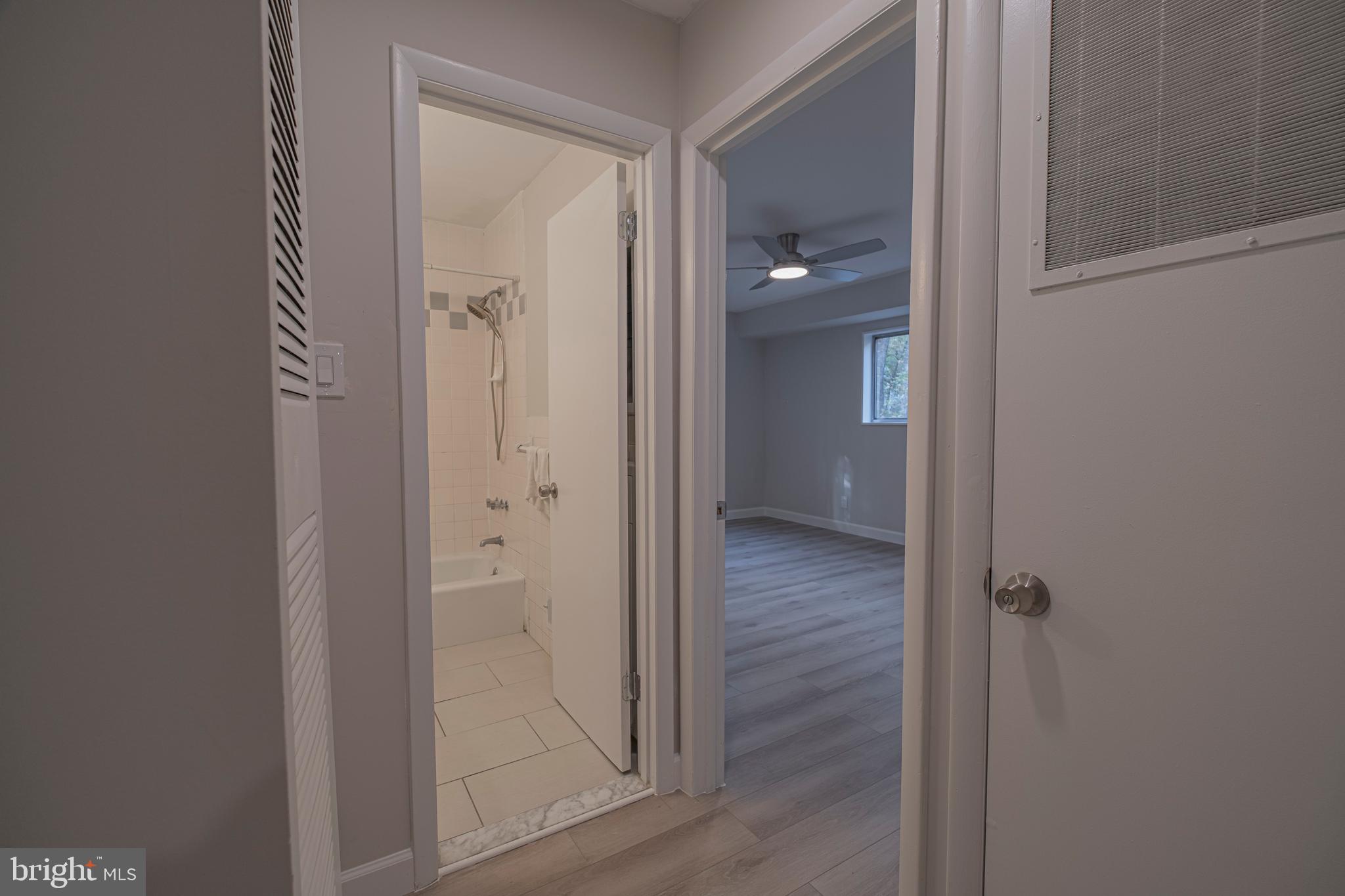 Real estate listing preview #17