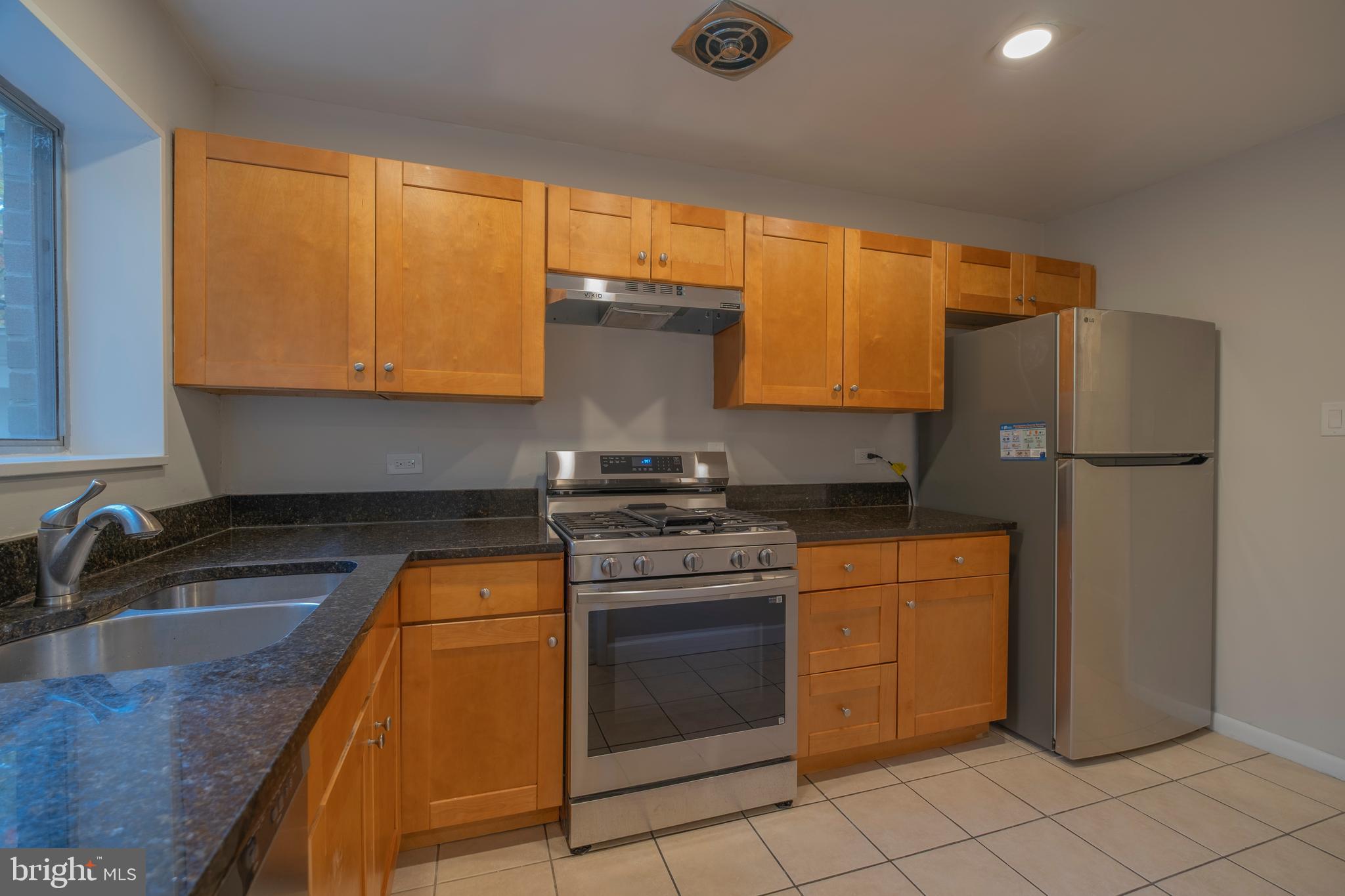 Real estate listing preview #10