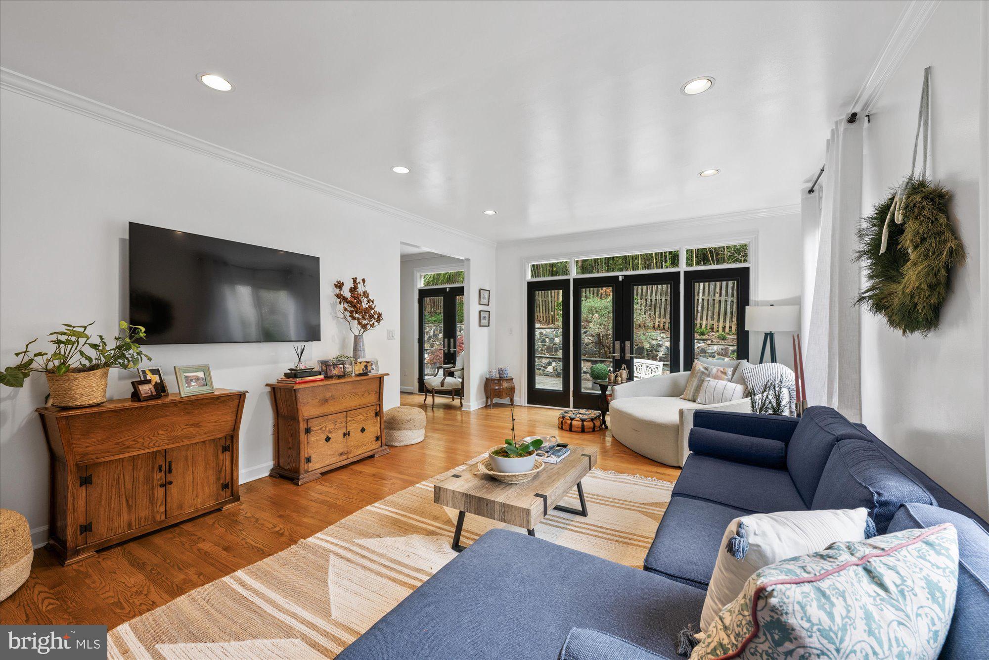 Real estate listing preview #14