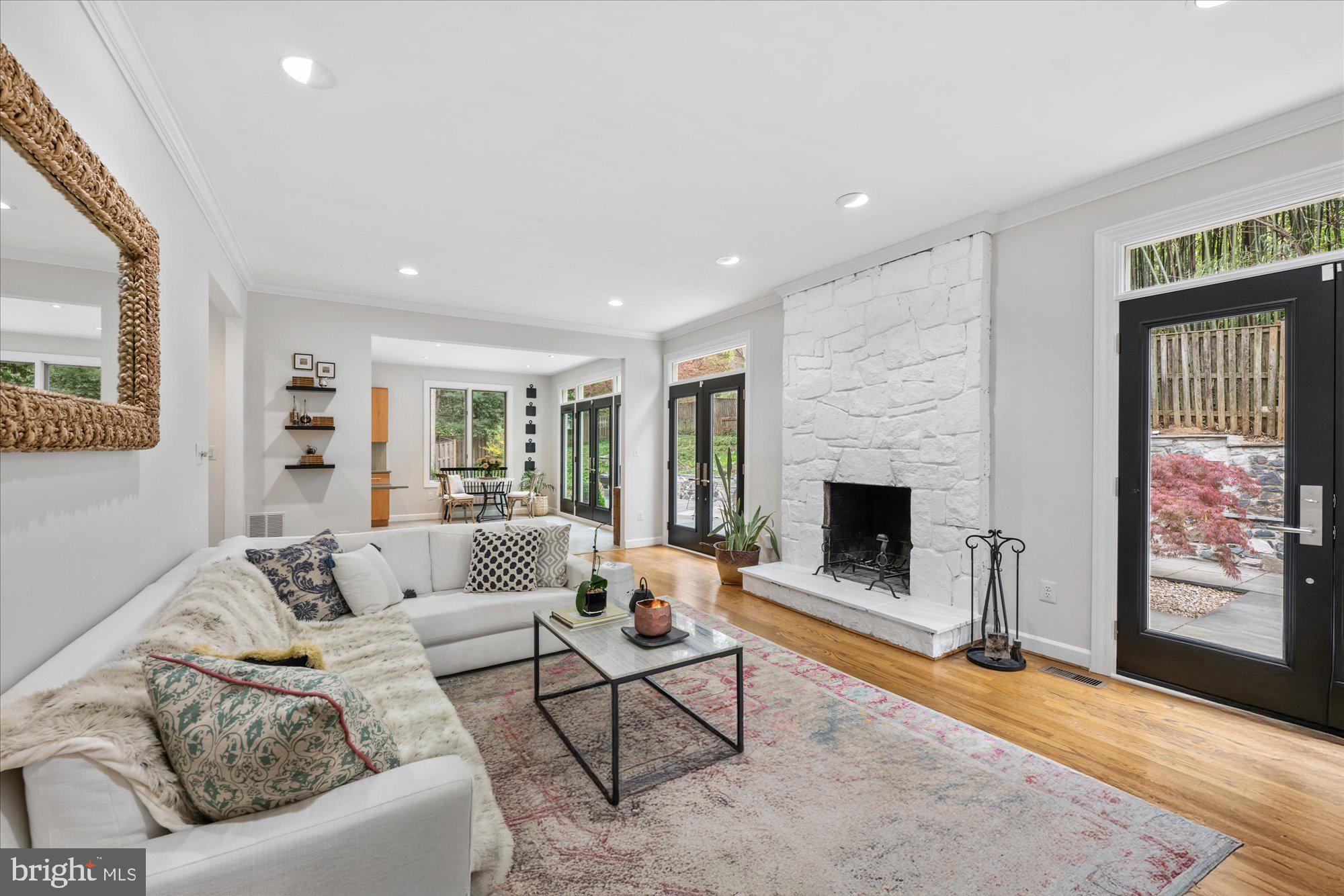 Real estate listing preview #9