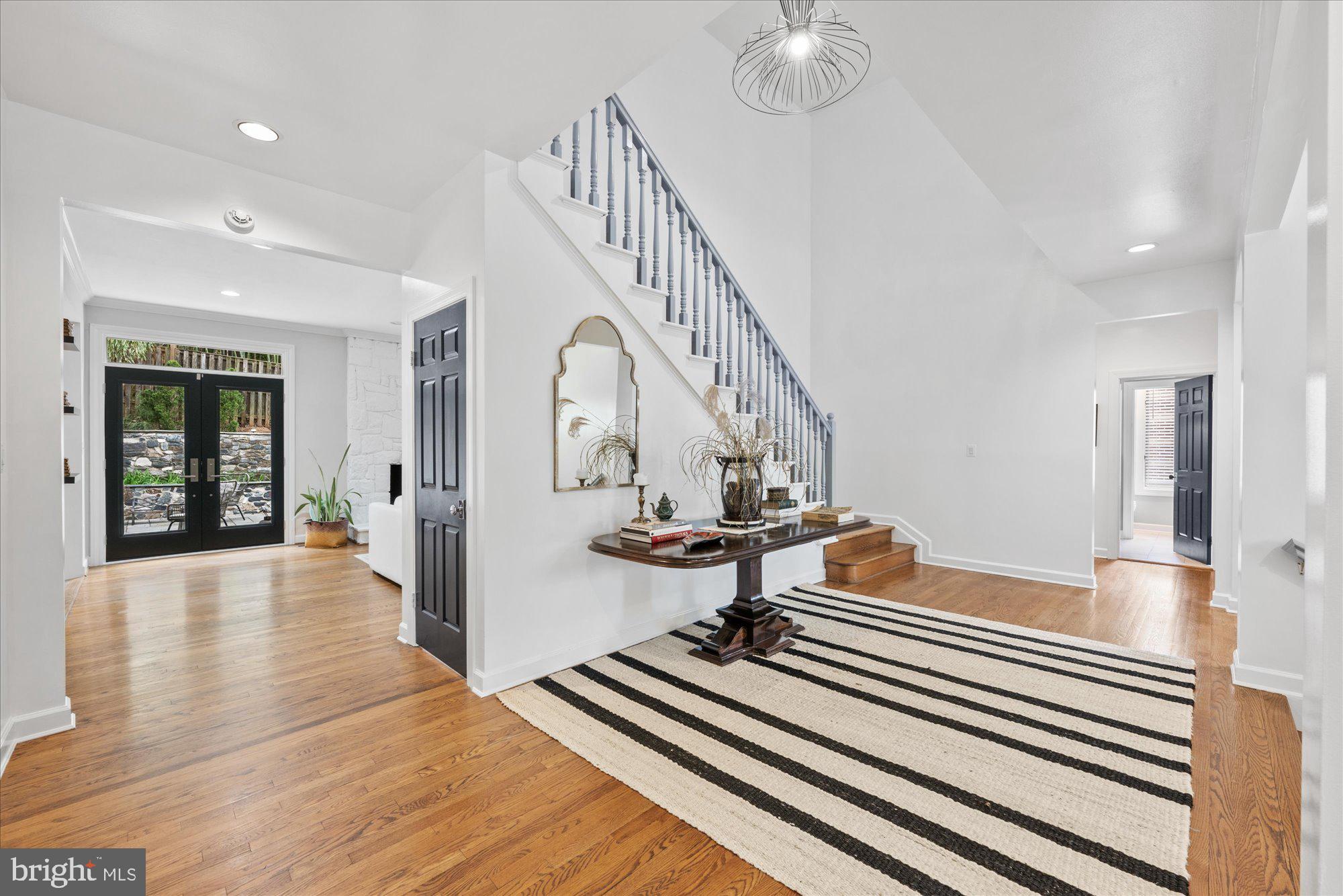 Real estate listing preview #3