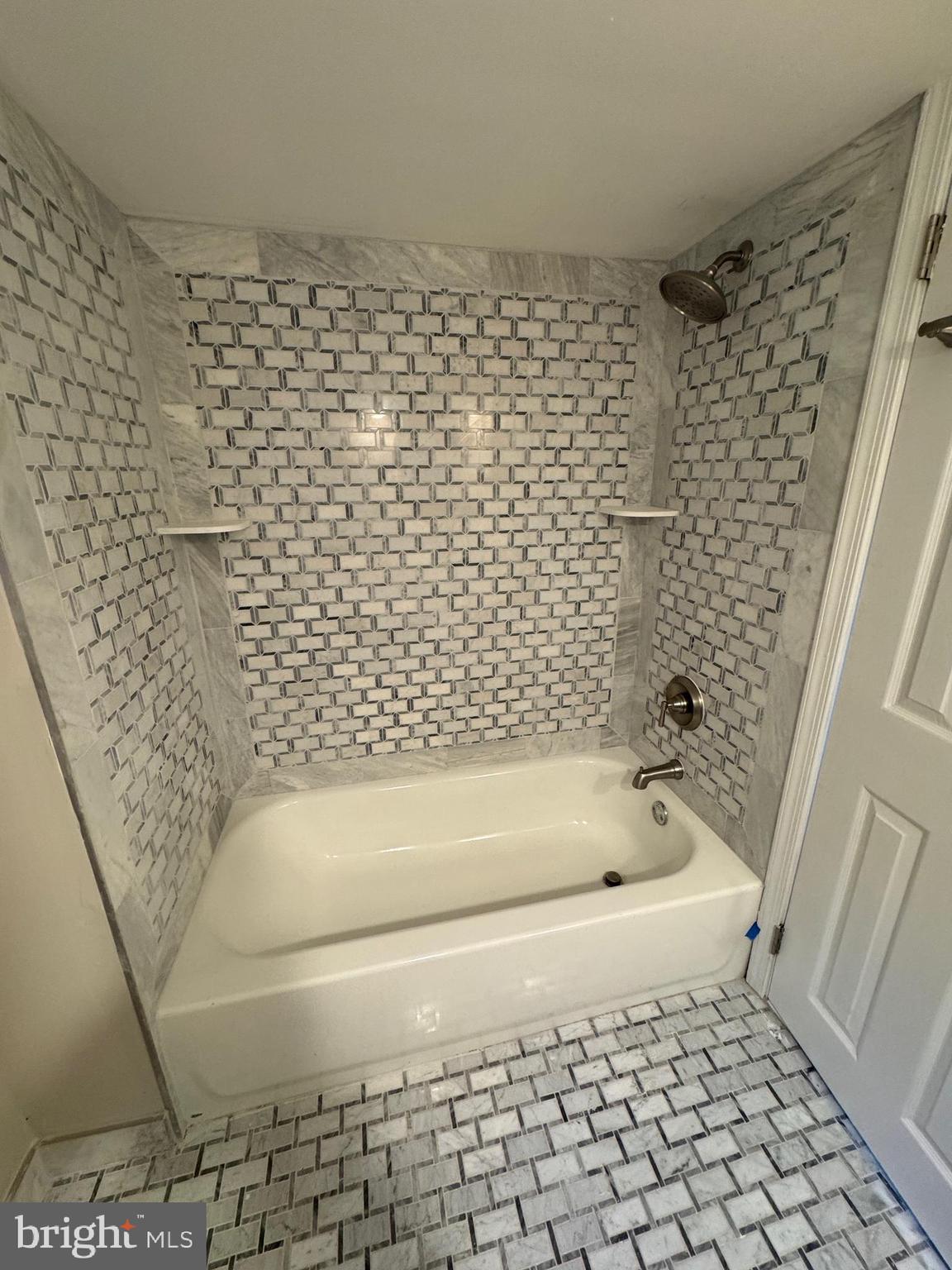 Real estate listing preview #15