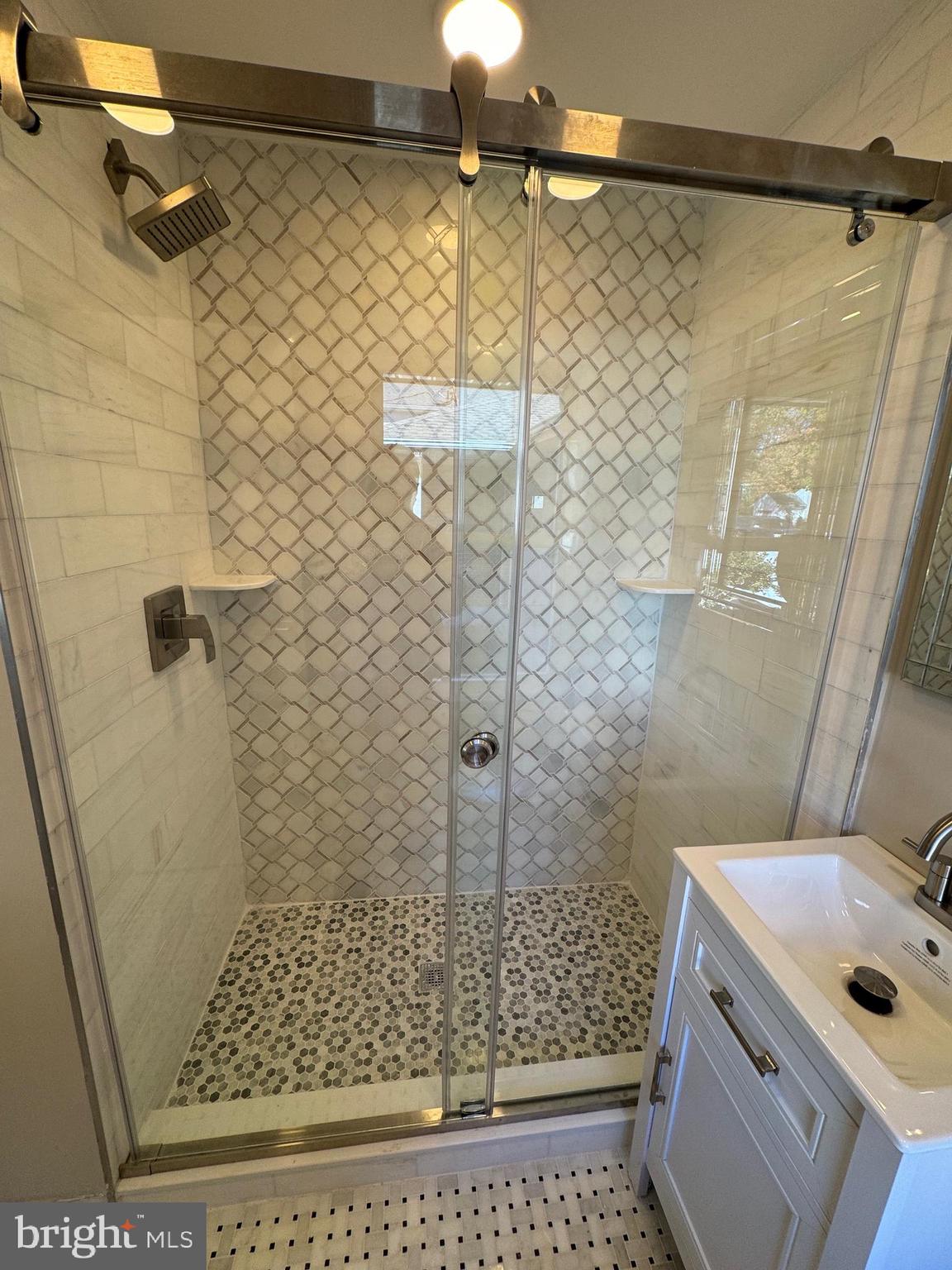 Real estate listing preview #9