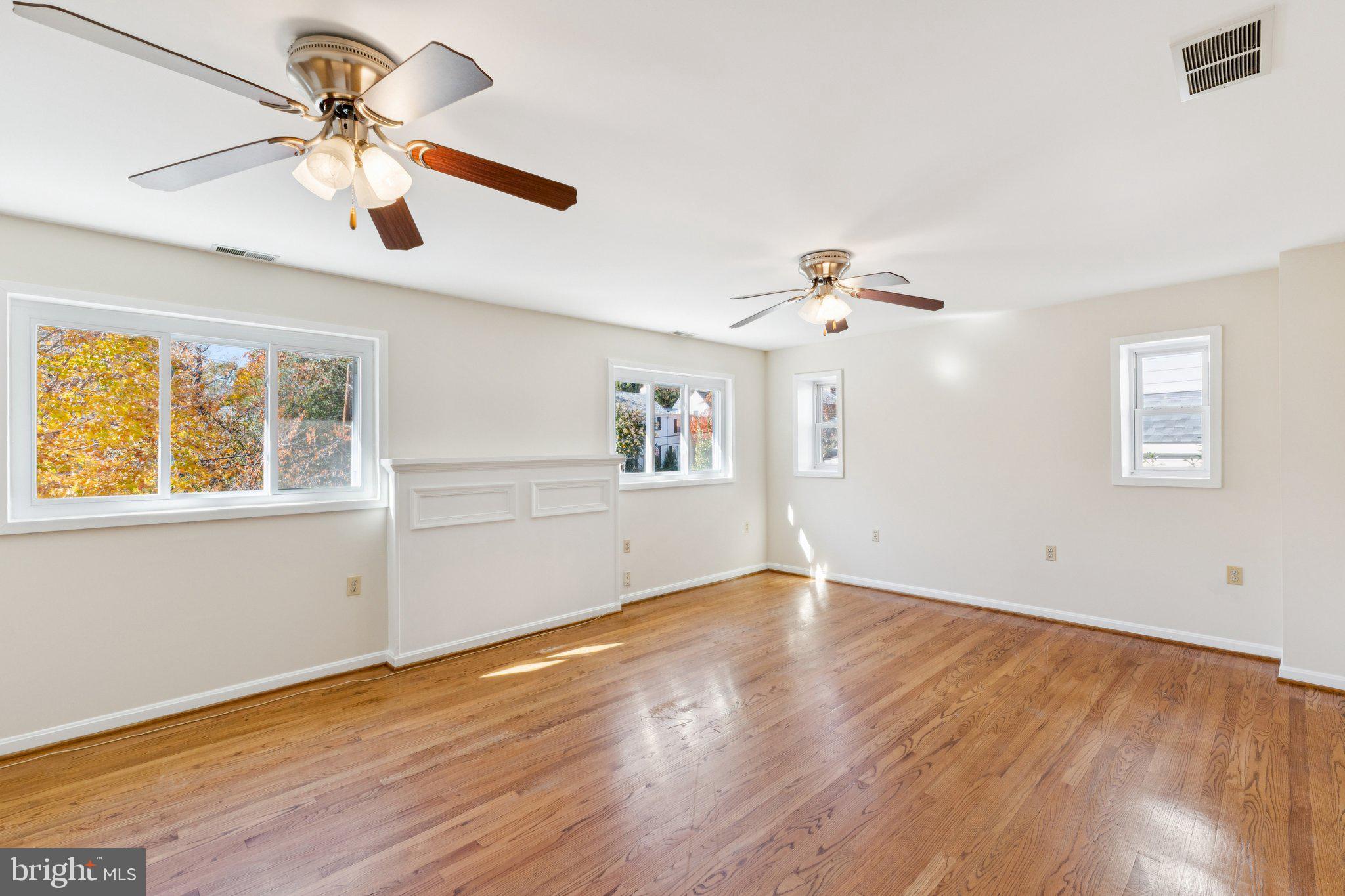 Real estate listing preview #13