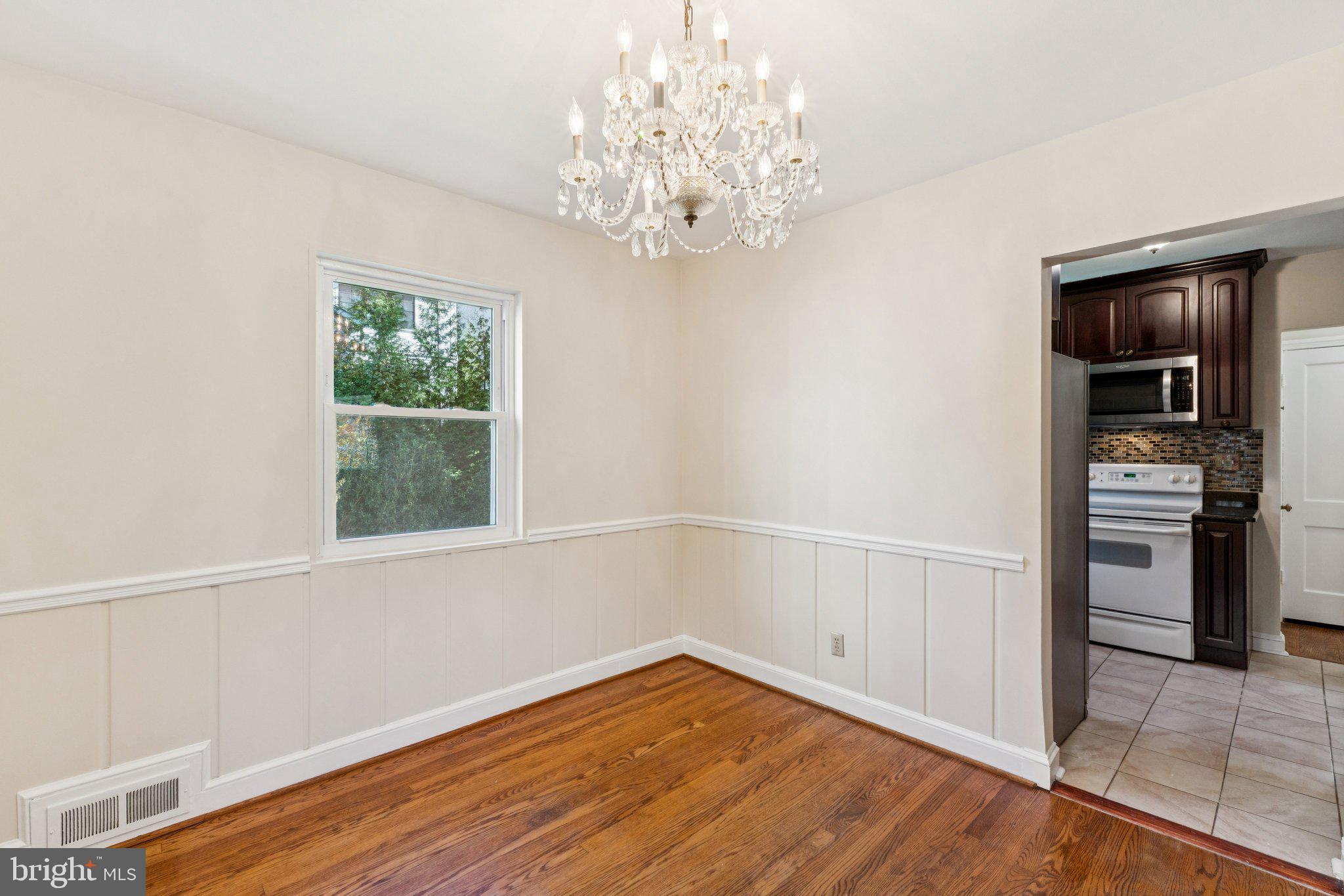 Real estate listing preview #10