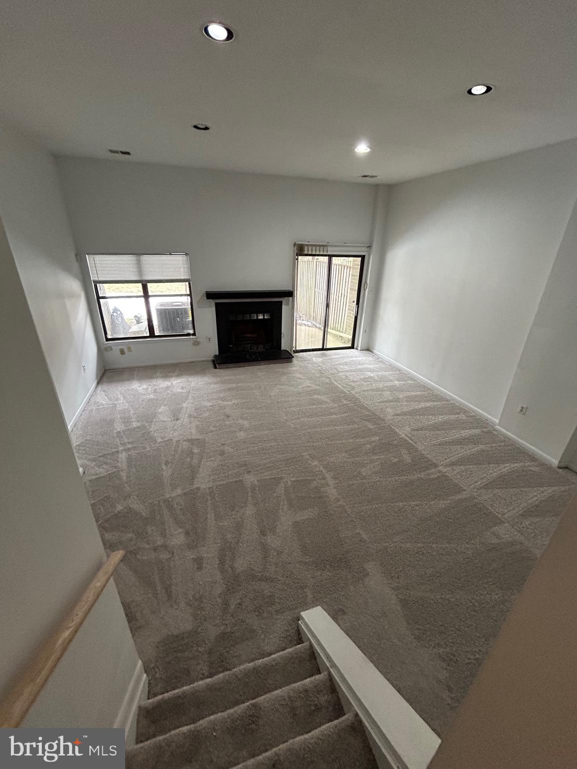 Real estate listing preview #9